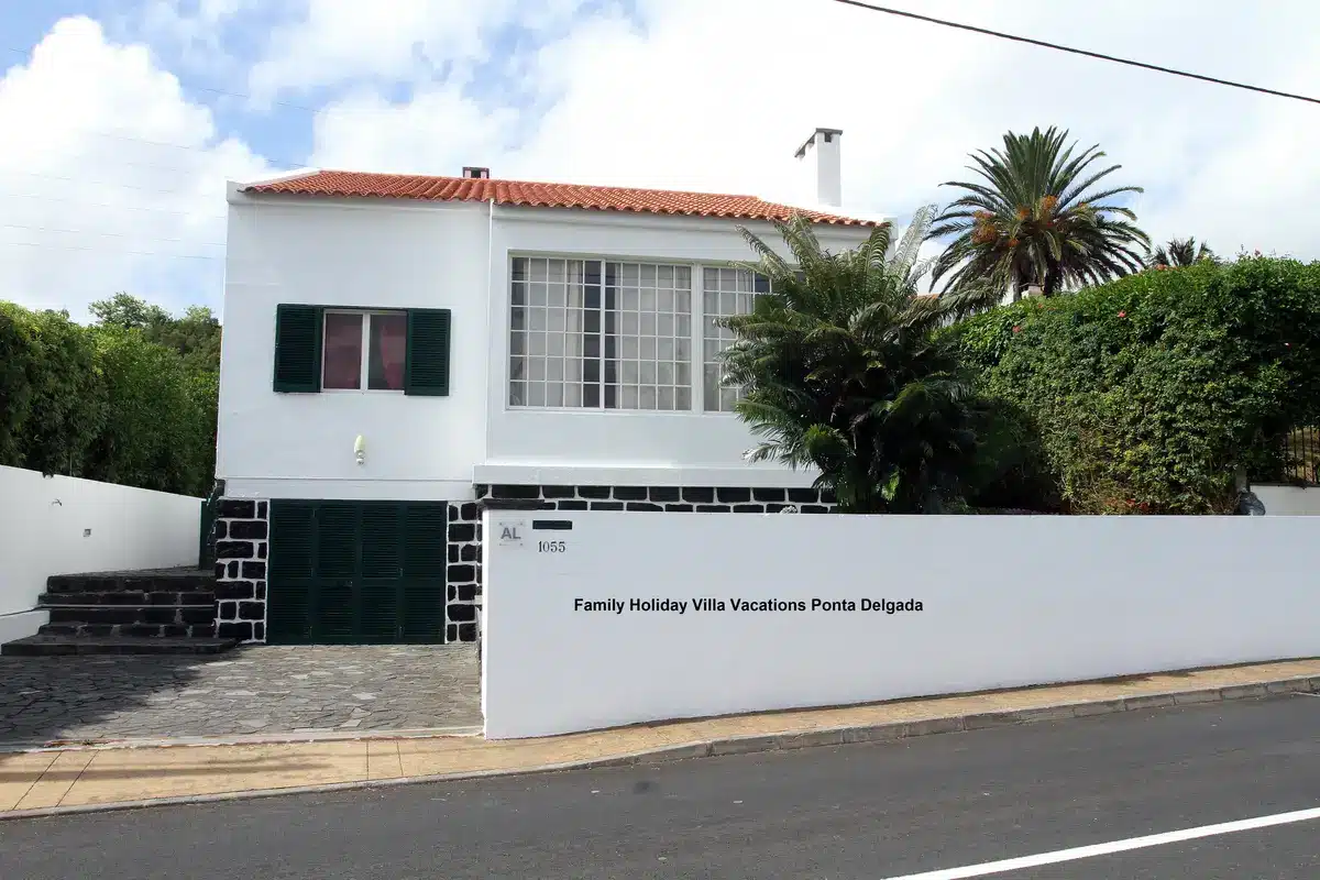 Family Holiday Villa - Ponta Delgada